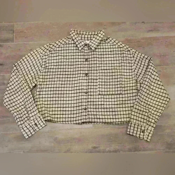 Hollister Cropped Flannel - Picture 1 of 7